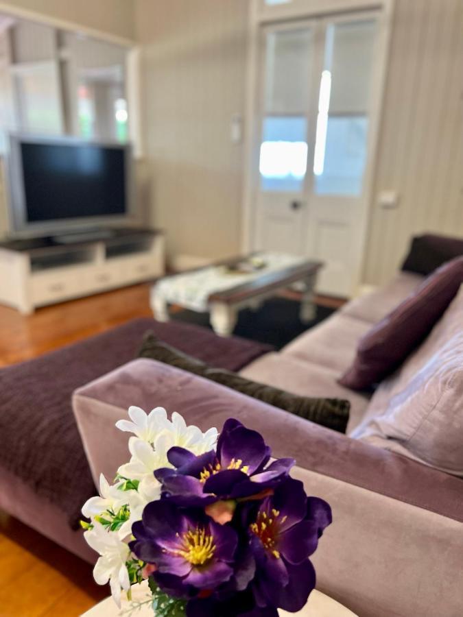 Childers Charmer With Aircon, Wifi & Modern Luxuries المظهر الخارجي الصورة